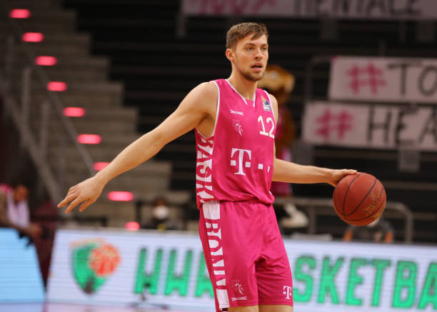 正在不断优 正在不断优